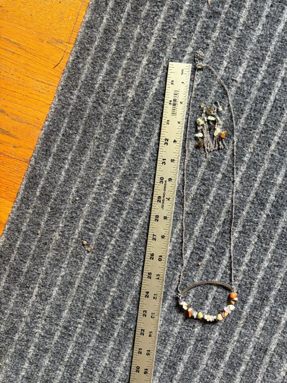 Stone Necklace and Earring Matching set 24" - Picture 3 of 3